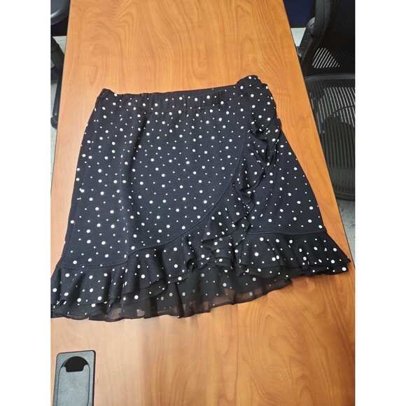 St. John Collection by Marie Gray Black & White Polka Dot Skirt Ruffles Size 8 - Picture 1 of 5